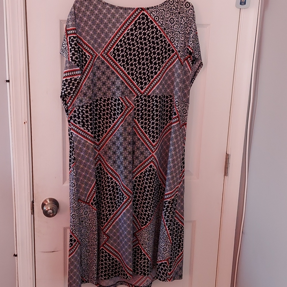 Dress - Picture 2 of 2